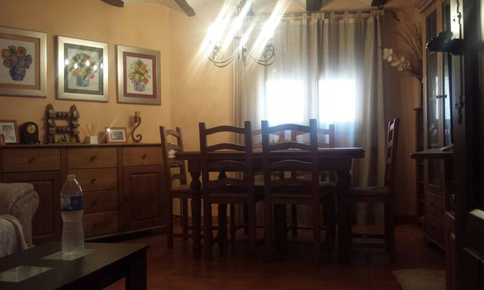 Villel Casa | Casa rustica castillo de villel
