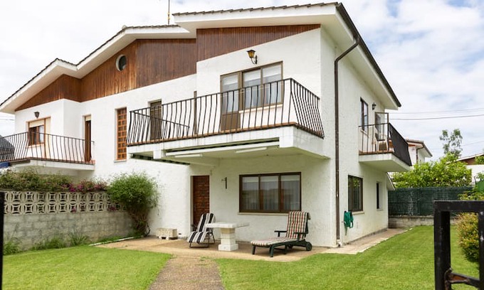 Celorio Villa | Inolvidables vacaciones en Celorio, Llanes