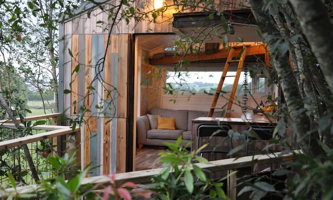 Camolin Otro | The Hideout, Romantic Tree House getaway Wexford