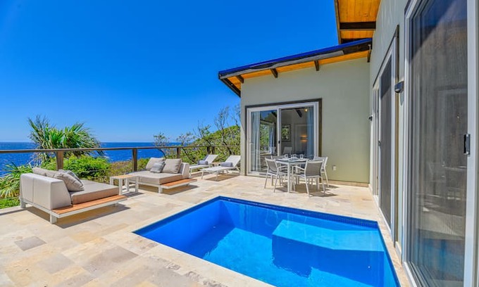 Lighthouse Estates Villa | Villa Topaz Above West Bay with 180 Degree Views!