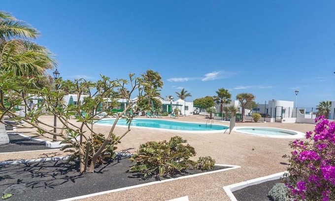 Los Pocillos Villa | 2 bed newly renovated bungalow/villa Los Pocillos.