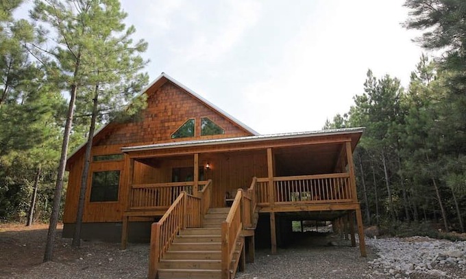 Broken Bow Cabina | Risky Business Cabin at Hochatown