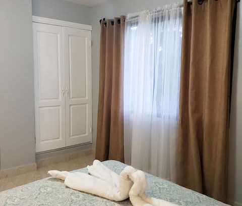 Barrio El Centro Hotel | Bayside Inn Hn 203