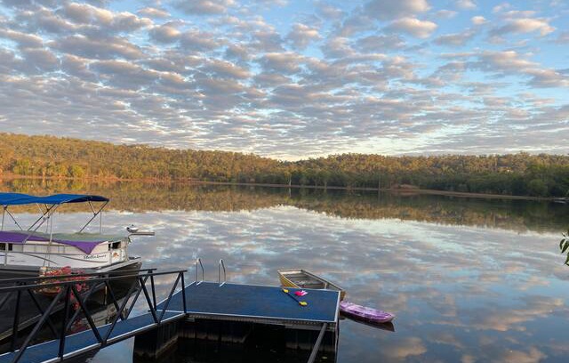Lake Bennett Casa | Kookaburra Cottage - Reflecting Tranquility