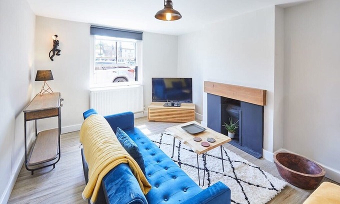 Stokesley Casa | Host & Stay | 2 College Square