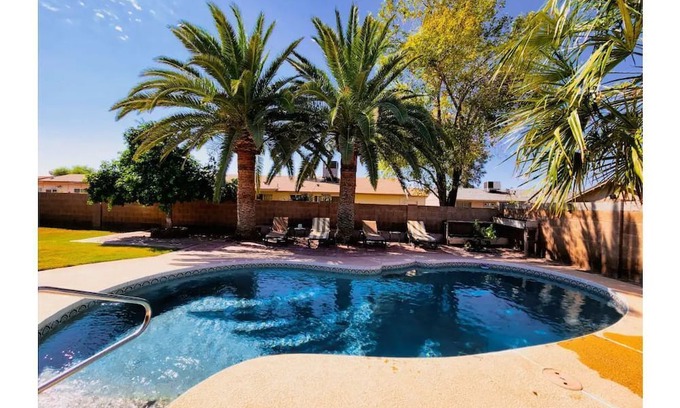 Glendale Casa | Cheerful Private Pool Oasis! 2 miles to Stadiums!