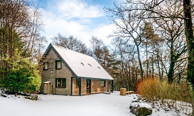 Farley Cabina | 4 bedroom accommodation in Oakamoor