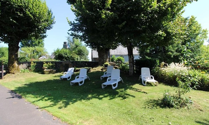 Saint-Bonnet-de-Salers Cabaña | Gite Saint-Bonnet-de-Salers, 4 bedrooms, 8 persons