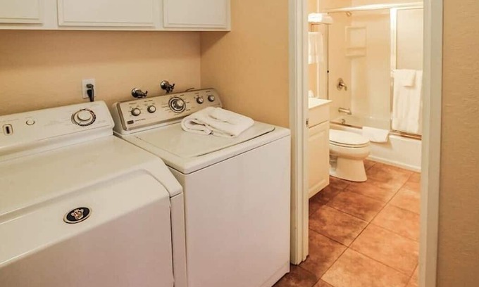Lake Arrowhead Complejo | Lake Arrowhead Chalets - 3 Bedroom W/ Full Kitchen/ Sleeps 8