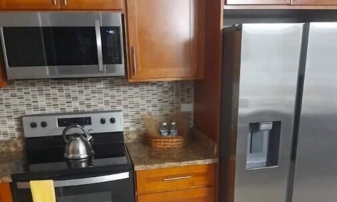 New Kingston Apartamento | Hamptons vacational home in new kingston.