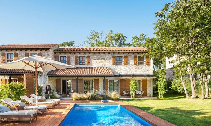 Bale Complejo | Villa Gambalera - Three Bedroom Resort, Sleeps 6