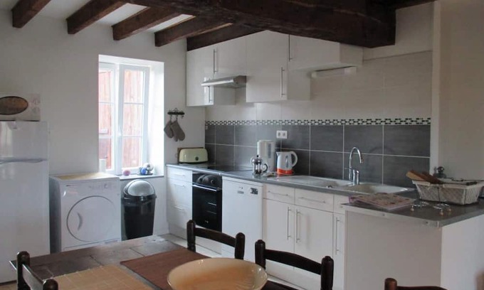 Saint-Priest-d'Andelot Cabaña | Gite Saint-Priest-d'Andelot, 1 bedroom, 2 persons