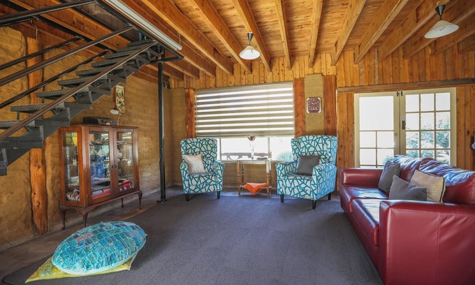 Gilgandra Cabina | Earth n TimbernSleeps 4 1 bathroom