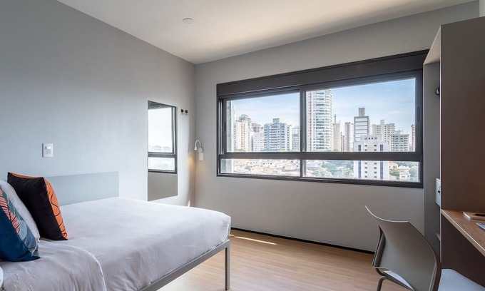 Perdizes Casa | Studio w/ workspace next to Allianz Parque and PUC