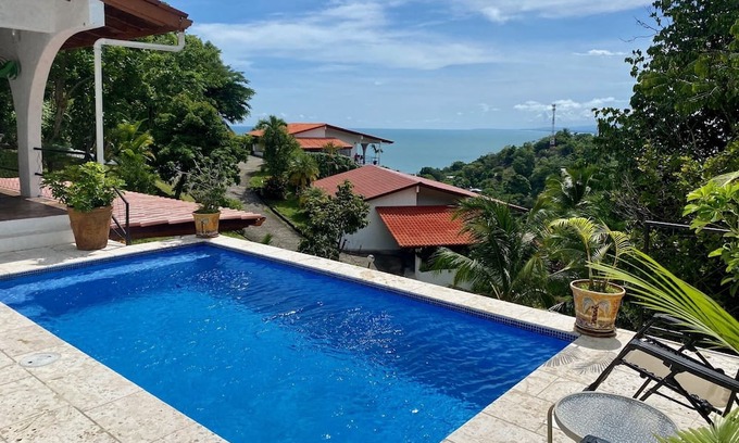 El Cerro Villa | Villa Arturo! 2 BRM, Ocean, Mountain and Town View