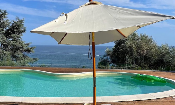 Realdo Complejo | Ibiza-styled bungalows with sea views in Balzi Rossi
