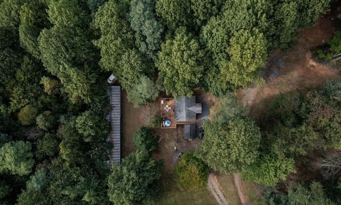Elkton Cabina | 10 mins from Shenandoah National Park ~ Cozy Cabin