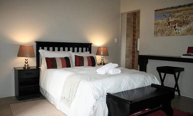 Swakopmund Cama Y Desayuno | Sesriem Double Room - Serviced room with kitchenette, 2 guests, in Swakopmund