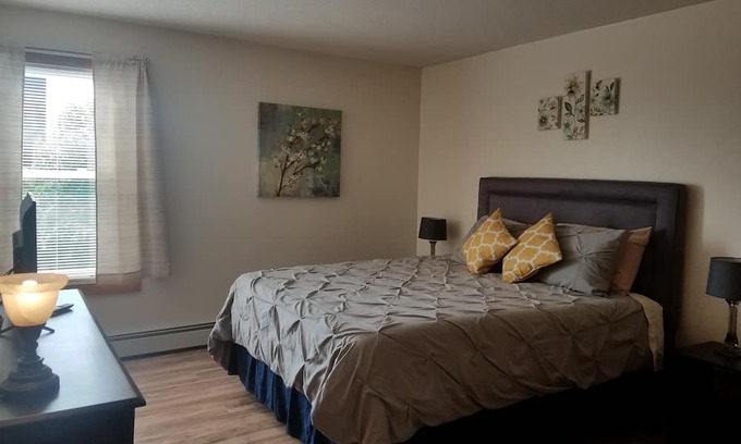 Bangor Apartamento | Seguro, seguro, céntrico apartamento de 1 hab.