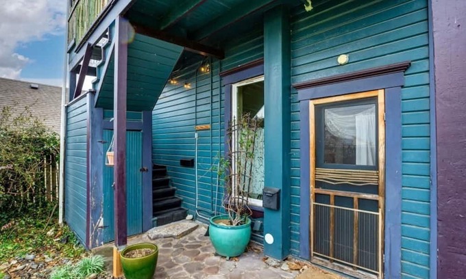 York Casa | Victorian on Garden Best Location in Town