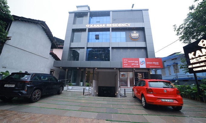 Thalassery Hotel | Kanak Residency