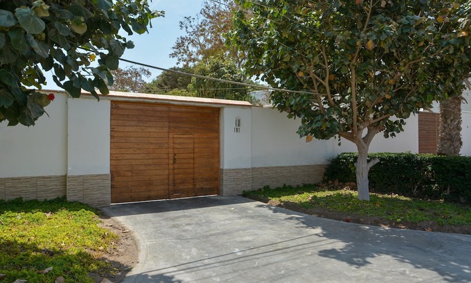 Pisco Casa | Casa Paracas by Wynwood House