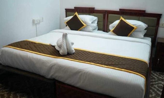 Chengannur Hotel | Pournami Inn