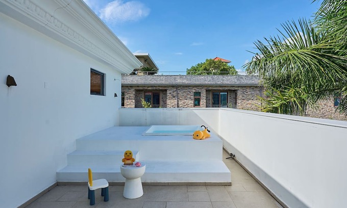 Dapeng Hotel | Miyue Shenzhen Tuscan Seascape Holiday