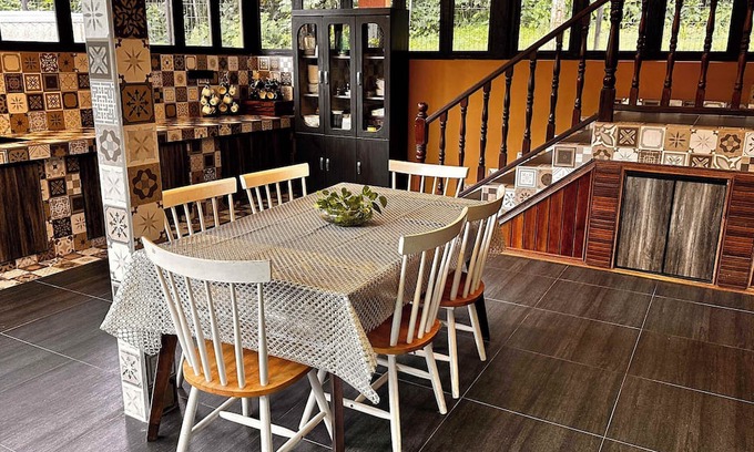 Kampung Besar Cabaña | Charming Nature Kampung Home for Family Getaways