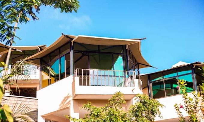 Kutus Complejo | The Lagoon Resort