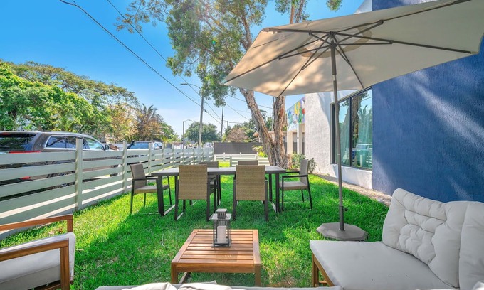 Allapattah Casa | Spacious 6-bedroom Double Home with AC and WiFi in brilliant Miami