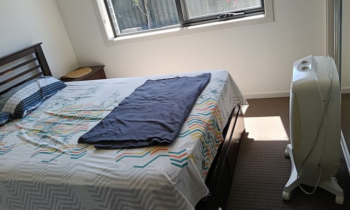 Cranbourne North Apartamento | 3 rooms Prime location property 50% discount on all the bookings