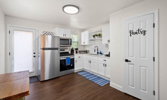 Wichita Falls Casa | COZY ALL-AMERICAN BUNGALOW