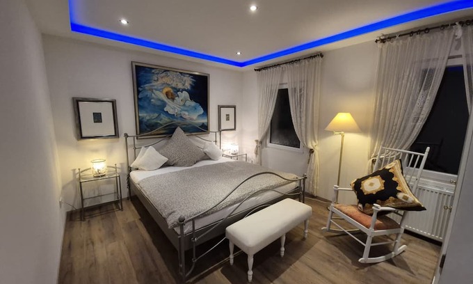 Wuppertal Apartamento | Basic Apartment with Artistic Flair