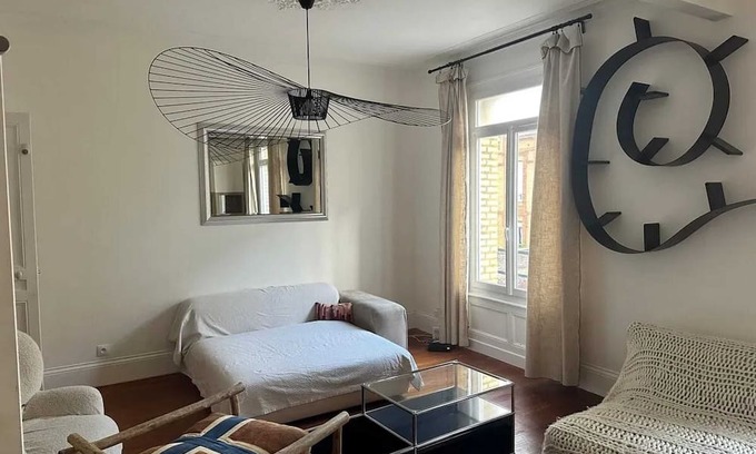 Downtown Le Havre Apartamento | Homerez - Modern Apartment in Le Havre