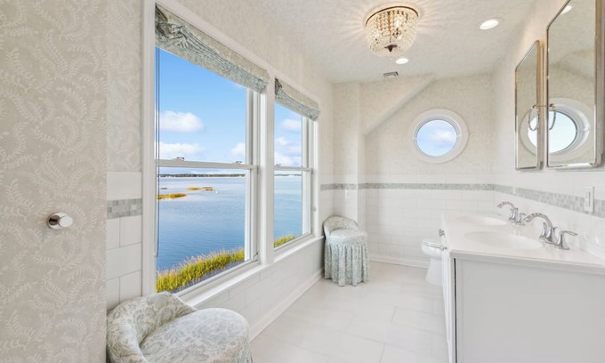 Flanders Casa | Best Water View in the Hamptons!