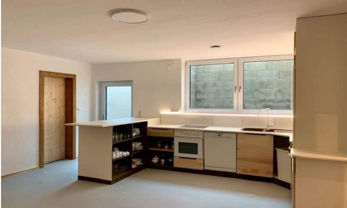 Westendorf Apartamento | Bright 4-room basement apartment with private access and 3 parking spaces