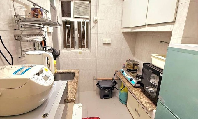 Quarry Hill Apartamento | Spacious 3-bedroom apartment with living room, in awesome Kowloon tst