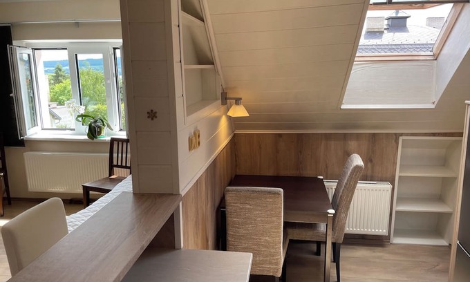 Prague 16 Casa | Peripheral Valley View