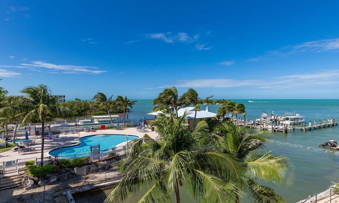 Marathon Complejo | 2 Bedroom at Bluegreen Vacations The Hammocks at Marathon