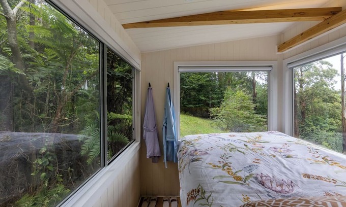 Olinda Cabina | LYREBIRD LOOKOUT a Tiny Home at Forrest, a mountain forest retreat in Olinda