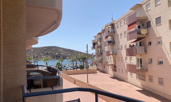 Puerto de Mazarron Apartamento | Accessible apartment 50 metres to beach ,large communal pool, sea view balcony