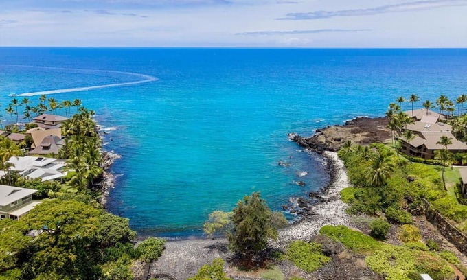 Keauhou Casa | Manukai Hale: Luxe Golf View, Pool, Boho Charm, & Prime Location Near Heeia Bay