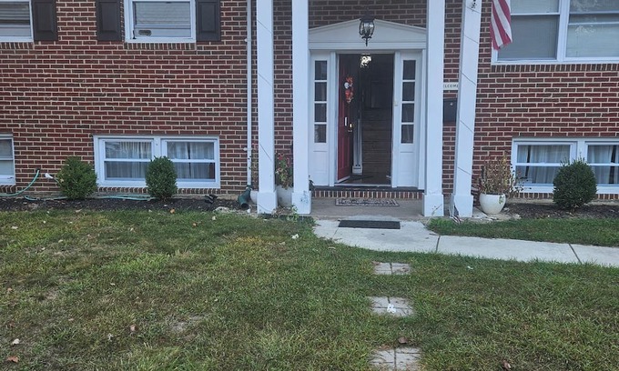 Lindenwold Casa | Charming bedroom with WiFi and AC in Somerdale next to transportation to Philly
