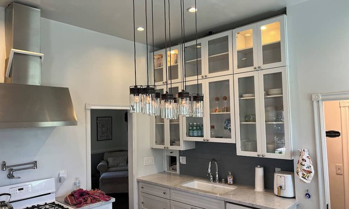 South Redlands Casa | Redlands Historic Barn House Perfect for gatherings! Extra house next door!