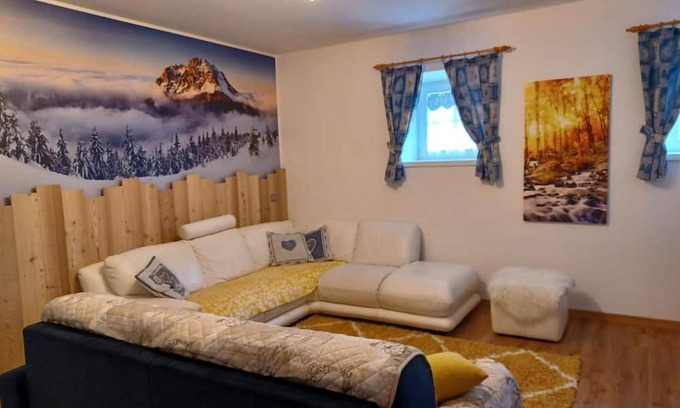 Predazzo Apartamento | Apartment 'Valmaor' with Mountain View and Wi-Fi