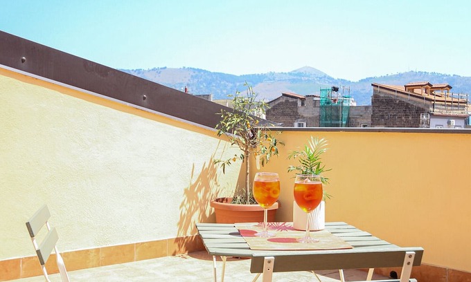 Centro Storico Casa | Holiday Home 'Appartamento Ferdinando' with Private Terrace, Wi-Fi and Air Conditioning