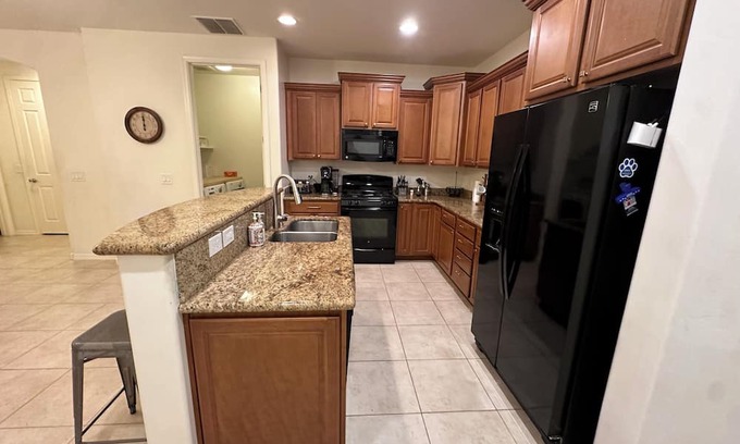 Marana Casa | Peaceful, 4-bedroom oasis with fruit trees and sparkling pool.