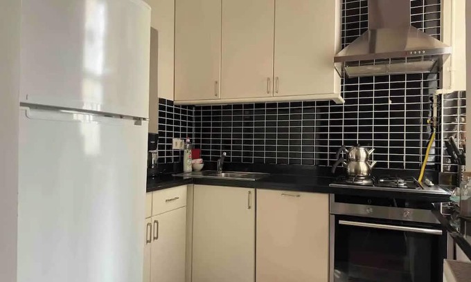 Sisli Hotel | 2Br, 2Ba, 1st Floor of Historical Building ,Galata