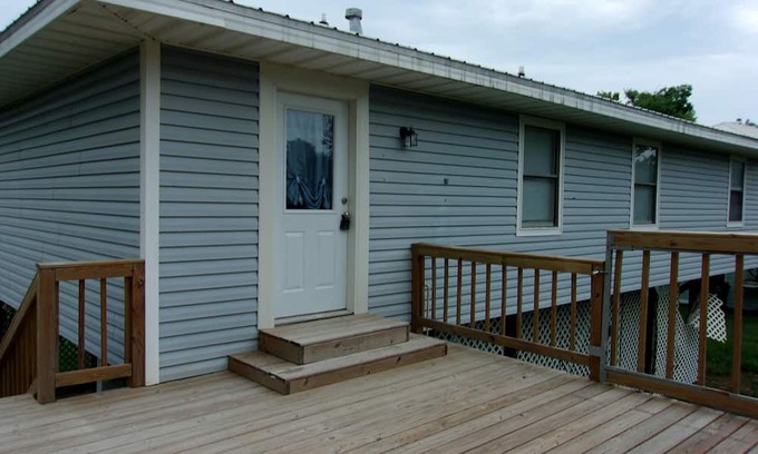 Theodore Casa | Shekinah Properties Charming 3-bedroom house with WiFi, in Coden on Mobile Bay